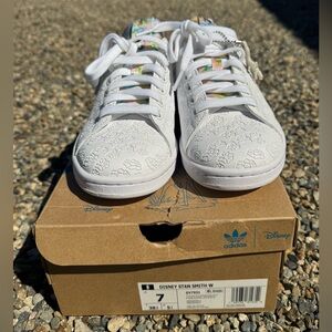 Adidas Stan Smith Disney Bambi - White - Women’s Size 7